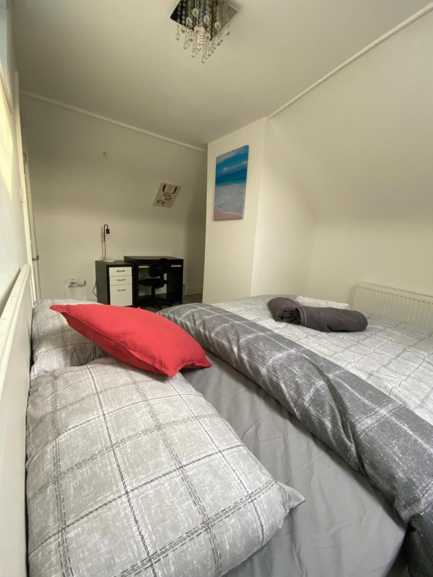 Eejs Modern London 3 Bed Flat Near Crystal Palace Stadium - Great Transport Links Norwood المظهر الخارجي الصورة