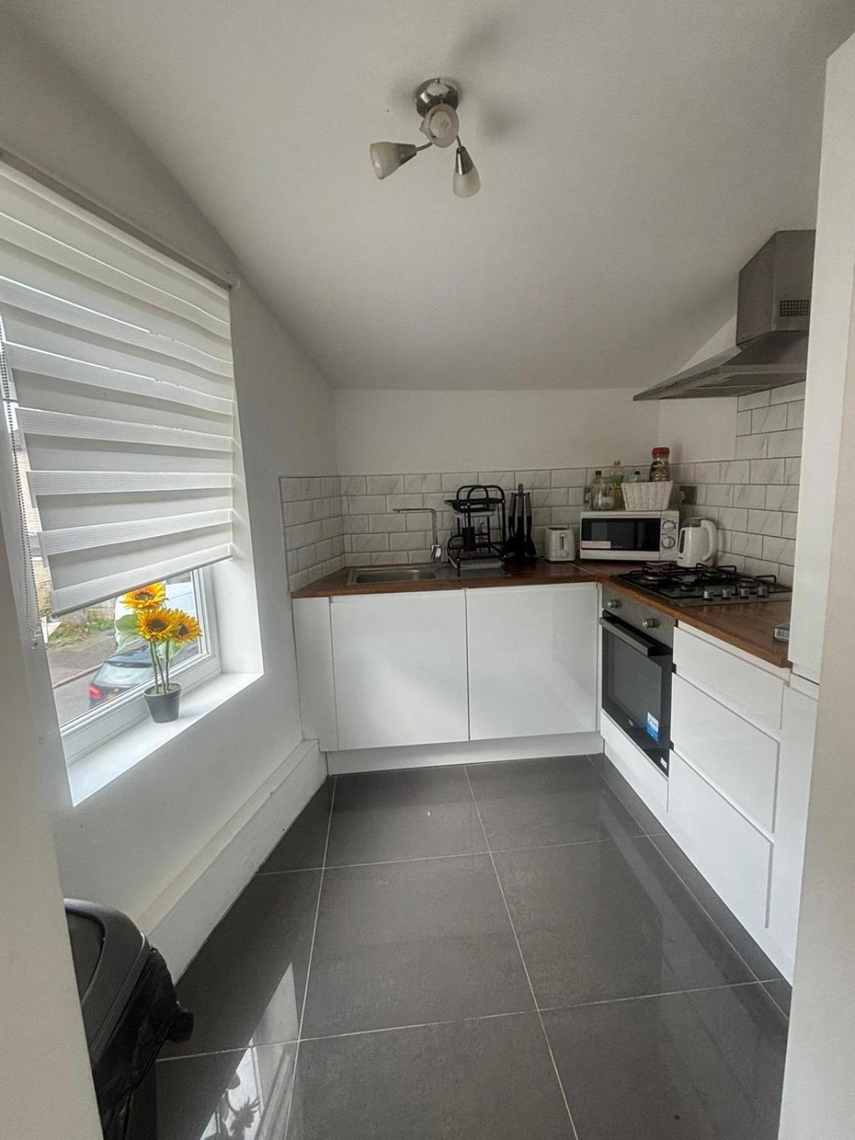 Eejs Modern London 3 Bed Flat Near Crystal Palace Stadium - Great Transport Links Norwood المظهر الخارجي الصورة